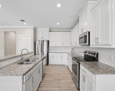 4001 Abilene Street - Photo Thumbnail 5
