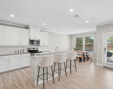 4001 Abilene Street - Photo Thumbnail 4