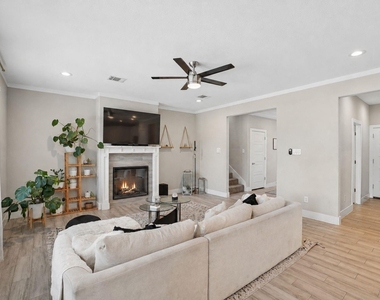 4001 Abilene Street - Photo Thumbnail 3