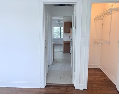 2600 Nw 12th Street - Photo Thumbnail 7