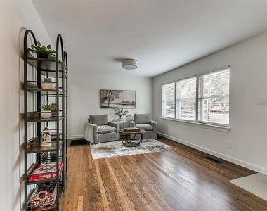 1510 Bedford Lane - Photo Thumbnail 5
