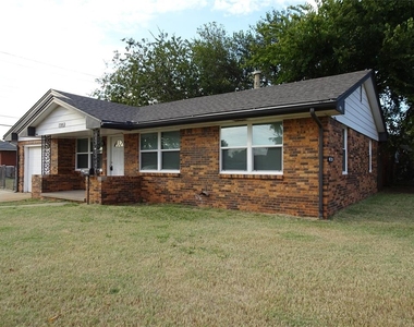 2305 Maple Drive - Photo Thumbnail 1
