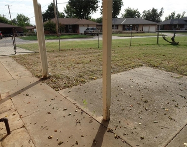 2305 Maple Drive - Photo Thumbnail 32