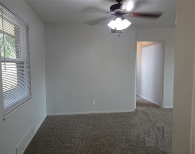 2305 Maple Drive - Photo Thumbnail 14