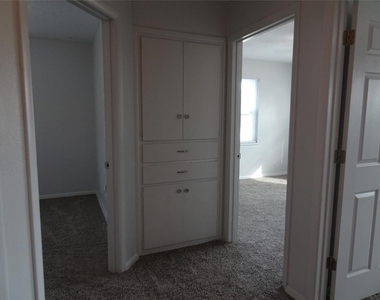2305 Maple Drive - Photo Thumbnail 27