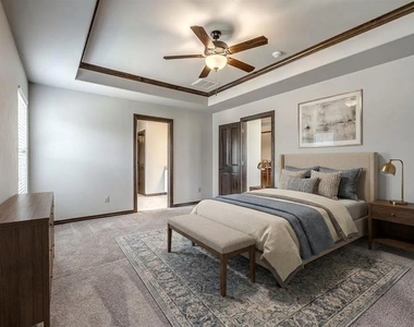 2409 Santa Monica Road - Photo Thumbnail 8