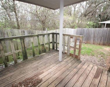 902 Acacia Circle - Photo Thumbnail 12