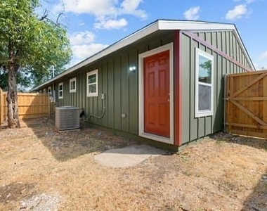 3905 Orlando Court - Photo Thumbnail 17