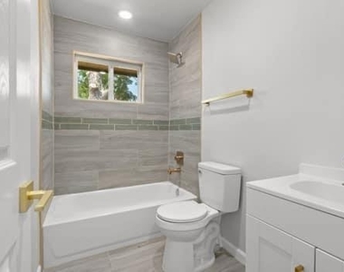 3903 Orlando Court - Photo Thumbnail 12