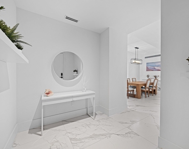 160 Isle Of Venice Drive - Photo Thumbnail 3