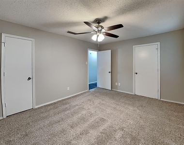 725 Maple Glen Drive - Photo Thumbnail 8