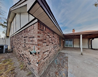 725 Maple Glen Drive - Photo Thumbnail 16