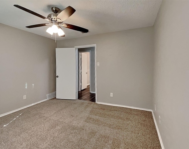 725 Maple Glen Drive - Photo Thumbnail 11