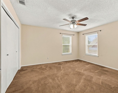 410 W Franklin Street - Photo Thumbnail 5