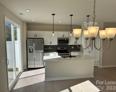9017 Widden Way - Photo Thumbnail 4