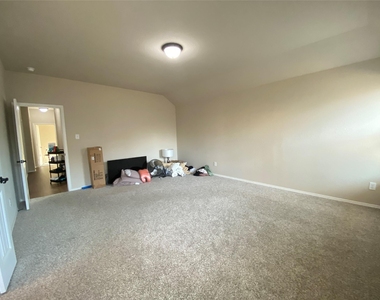 228 Buckskin Drive - Photo Thumbnail 11
