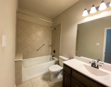 228 Buckskin Drive - Photo Thumbnail 19