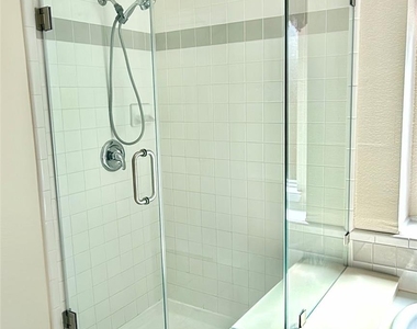 5828 Southmoor Lane - Photo Thumbnail 16
