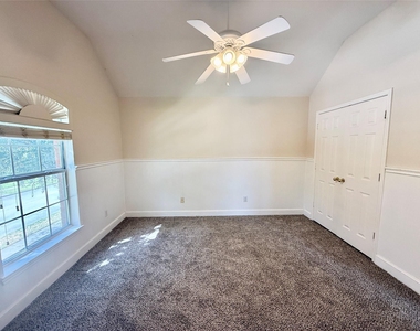 5828 Southmoor Lane - Photo Thumbnail 28