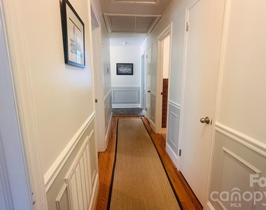 5320 Seacroft Road - Photo Thumbnail 7