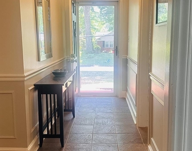 5320 Seacroft Road - Photo Thumbnail 1