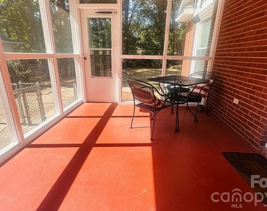 5320 Seacroft Road - Photo Thumbnail 15