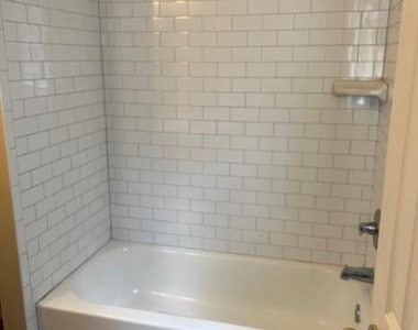 6412 Mallard View Lane - Photo Thumbnail 4