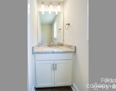 1245 Carolyn Avenue - Photo Thumbnail 5