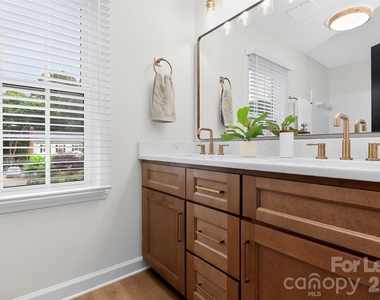 1943 Watlington Drive - Photo Thumbnail 32