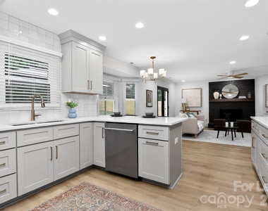 1943 Watlington Drive - Photo Thumbnail 11