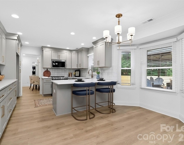 1943 Watlington Drive - Photo Thumbnail 13