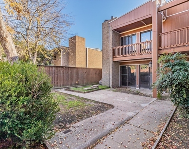 4930 Thunder Road - Photo Thumbnail 4