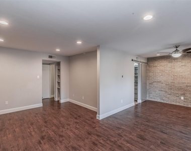 4930 Thunder Road - Photo Thumbnail 18