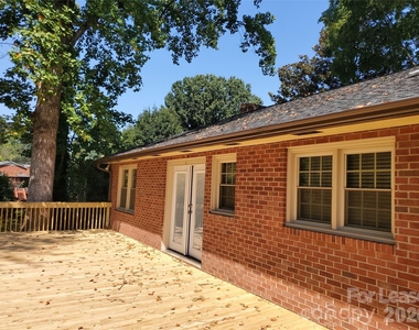 614 Carolina Avenue S - Photo Thumbnail 5