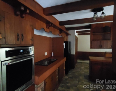 614 Carolina Avenue S - Photo Thumbnail 9