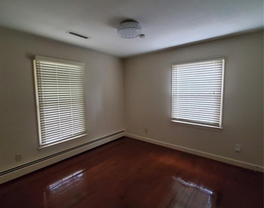 614 Carolina Avenue S - Photo Thumbnail 20