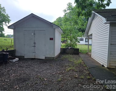 1641 Berkley Street Sw - Photo Thumbnail 15