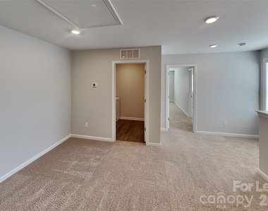 6013 Dutton Drive - Photo Thumbnail 13