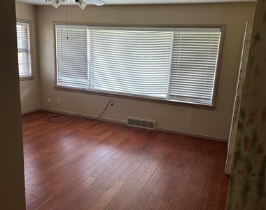 1061 Boaz Road - Photo Thumbnail 14