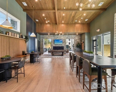 9414 Mallard Creek Road - Photo Thumbnail 6