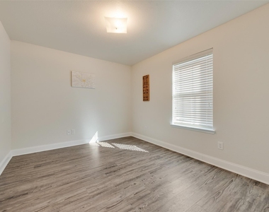 12310 Orloff Drive - Photo Thumbnail 11