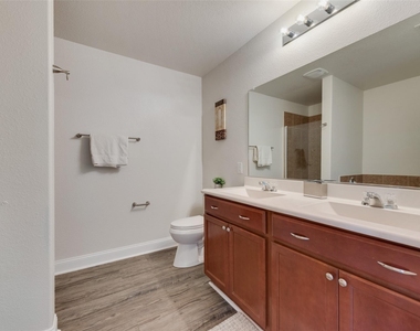 12310 Orloff Drive - Photo Thumbnail 6