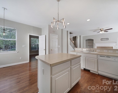 17224 Bridgeton Lane - Photo Thumbnail 7