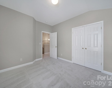 17224 Bridgeton Lane - Photo Thumbnail 18