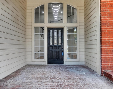 2687 Creekside Way - Photo Thumbnail 3