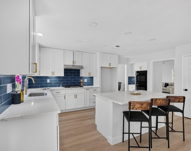 2687 Creekside Way - Photo Thumbnail 16