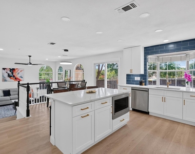 2687 Creekside Way - Photo Thumbnail 18