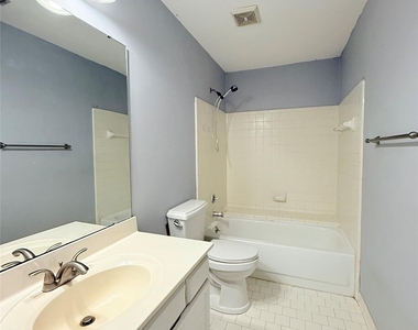 6924 Long Needles Drive - Photo Thumbnail 16