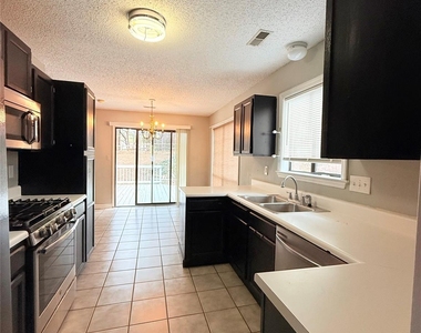 6924 Long Needles Drive - Photo Thumbnail 7