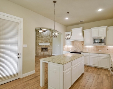 3100 White Horse Court - Photo Thumbnail 10